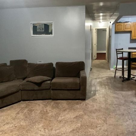 Room In A Beach House With King Size Bed In A Landlord Hosted Three Bedroom Apartment Nova York Exterior foto